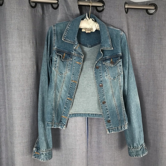 Abercrombie and Fitch denim jacket - Picture 2 of 4